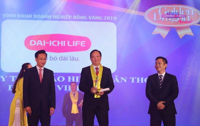 Dai-ichi Life Việt Nam nhận danh hiệu "Công ty bảo hiểm nhân thọ tốt nhất" lần thứ 11 liên tiếp ảnh 1
