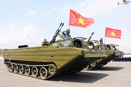 Hải quân Việt Nam phô diễn sức mạnh trên biển ảnh 5