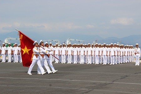 Hải quân Việt Nam phô diễn sức mạnh trên biển ảnh 4