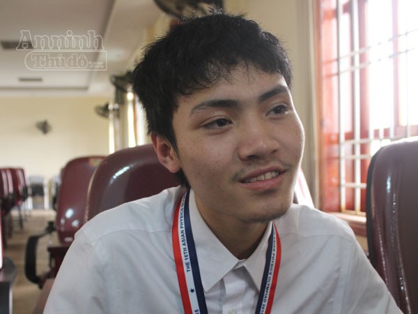 Ngày về ngập niềm vui của chàng trai giành HCV Vật lý châu Á – Thái Bình Dương ảnh 1