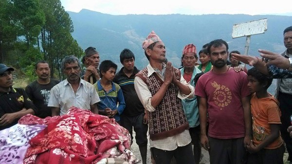 Ấm tình người Việt ở Nepal, sau trận động đất kinh hoàng ảnh 5