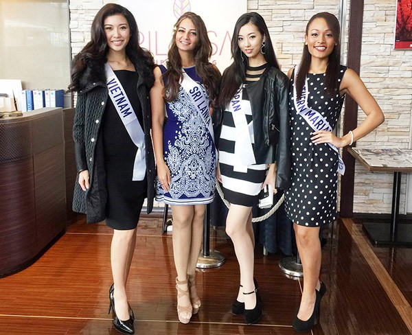 Thúy Vân rạng rỡ khoe sắc cùng các thí sinh Hoa hậu Quốc tế 2015 ảnh 10