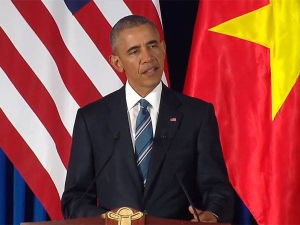 Báo quốc tế loan tin Hoa Kỳ dỡ bỏ cấm vận vũ khí với Việt Nam ảnh 1