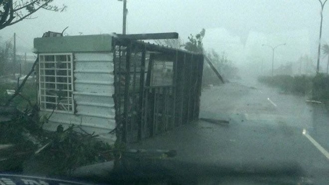 Đài Loan hoang tàn sau khi siêu bão Nepartak quét qua ảnh 4