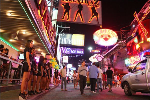 Thái Lan quyết xóa bỏ tiếng xấu "sex tour" ảnh 1