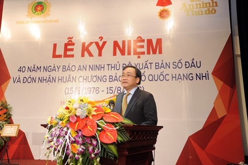 Đồng chí Hoàng Trung Hải, Uỷ viên Bộ Chính trị, Bí thư Thành uỷ Hà Nội phát biểu ý kiến chỉ đạo tại Lễ kỷ niệm