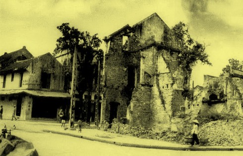 Chùm ảnh khó quên về Hà Nội mùa đông 1946 (4): Phố phường Hà Nội những năm kháng chiến ảnh 11