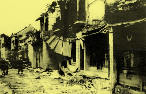 Chùm ảnh khó quên về Hà Nội mùa đông 1946 (4): Phố phường Hà Nội những năm kháng chiến ảnh 3