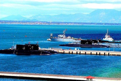 Cận cảnh hai tàu ngầm Bà Rịa - Vũng Tàu và Đà Nẵng ảnh 8