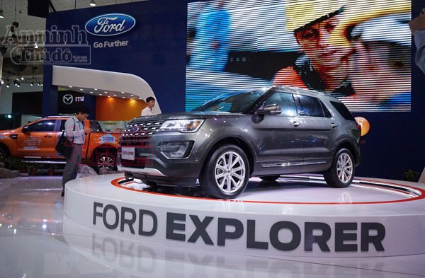 Ford Explorer 2017 trình làng thị trường Việt Nam, giá 2,18 tỷ đồng ảnh 1