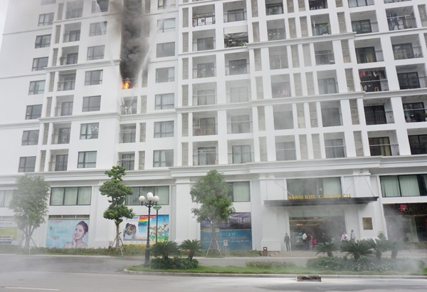 Thực tập phương án chữa cháy cứu nạn tại khu đô thị Times city ảnh 8