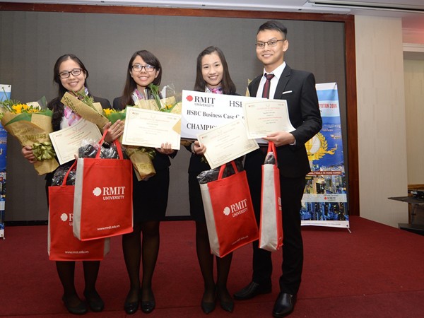 "Giải quyết tình huống kinh doanh HSBC" - sinh viên RMIT Việt Nam giành giải Nhất cuộc thi ảnh 1