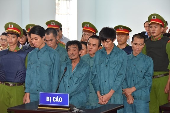 Xét xử 7 đối tượng kích động gây rối tại UBND tỉnh Bình Thuận