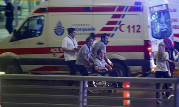 36 người thiệt mạng tại sân bay Thổ Nhĩ Kỳ sau vụ đanh bom.