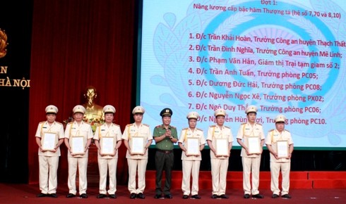 Hơn 6.500 CBCS CATP Hà Nội được thăng cấp bậc hàm, nâng lương năm 2019 ảnh 1
