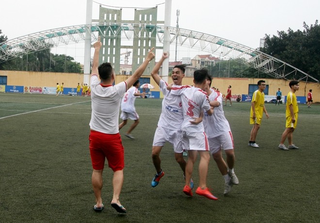 Kết quả vòng 1/16 giải bóng đá học sinh THPT Hà Nội 2015 ảnh 4