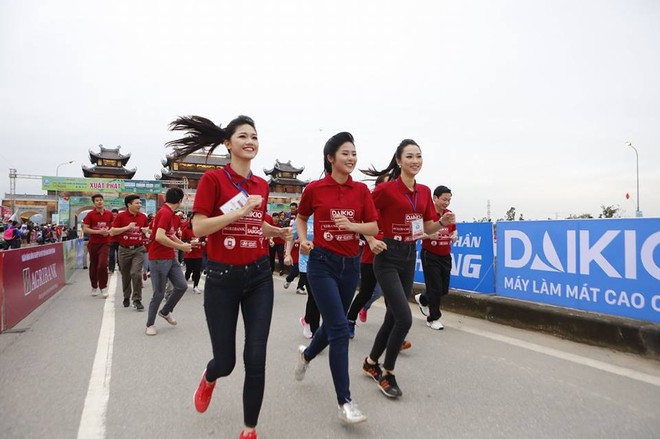 Hoa hậu, người đẹp Việt Nam xuống đường chạy marathon ảnh 3