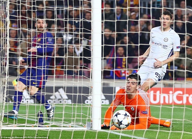 Messi lập cú đúp, Barca nhận chìm Chelsea tại Nou Camp ảnh 1