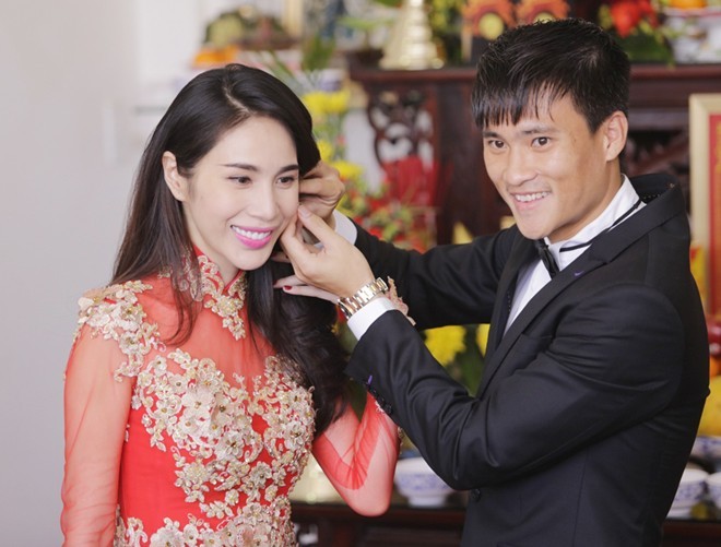 Sao bóng đá Việt "rủ nhau" làm đám cưới trong năm 2014 ảnh 1