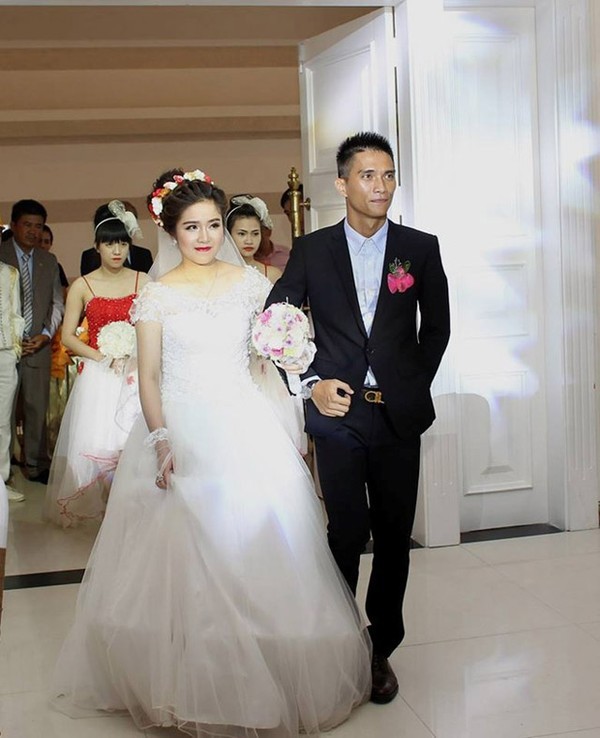Sao bóng đá Việt "rủ nhau" làm đám cưới trong năm 2014 ảnh 4
