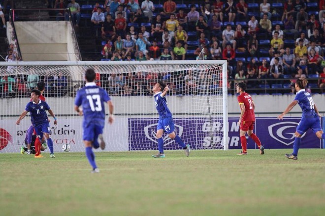 HLV Hoàng Anh Tuấn: "Sau bàn thua thứ 2, chúng tôi đã vỡ trận!" ảnh 1