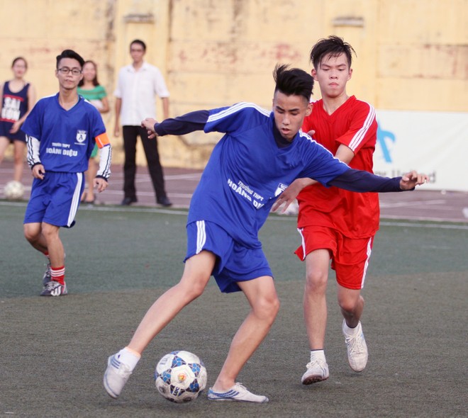 Kết quả, hình ảnh lượt trận cuối vòng bảng giải bóng đá học sinh THPT Hà Nội 2015 ảnh 17