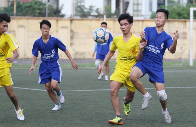 Kết quả, hình ảnh lượt trận cuối vòng bảng giải bóng đá học sinh THPT Hà Nội 2015 ảnh 13