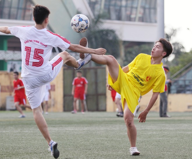 Kết quả, hình ảnh lượt trận cuối vòng bảng giải bóng đá học sinh THPT Hà Nội 2015 ảnh 7