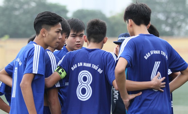 Hình ảnh vòng tứ kết, lịch bán kết giải bóng đá học sinh THPT Hà Nội 2015 ảnh 6
