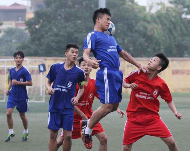 Hình ảnh vòng tứ kết, lịch bán kết giải bóng đá học sinh THPT Hà Nội 2015 ảnh 4
