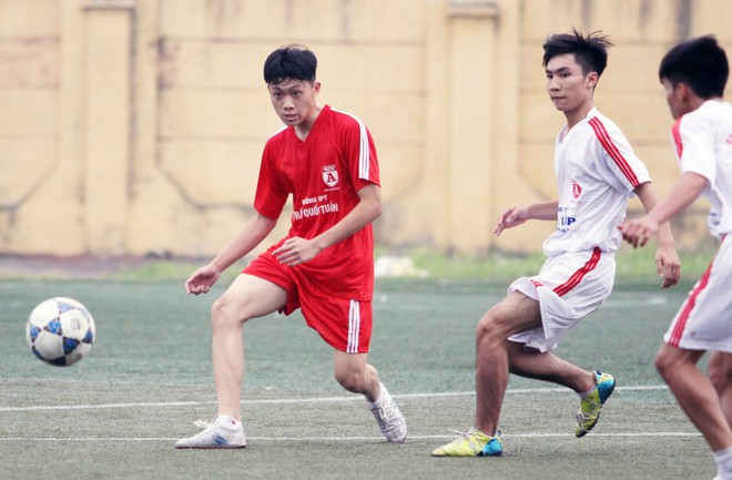 Hình ảnh vòng tứ kết, lịch bán kết giải bóng đá học sinh THPT Hà Nội 2015 ảnh 21