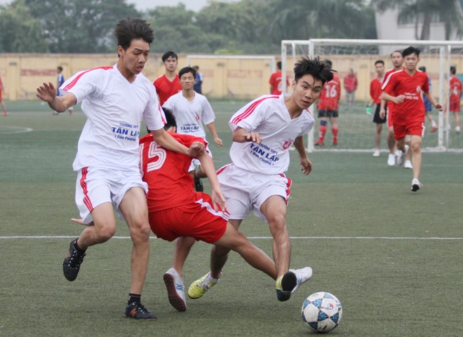 Hình ảnh vòng tứ kết, lịch bán kết giải bóng đá học sinh THPT Hà Nội 2015 ảnh 17