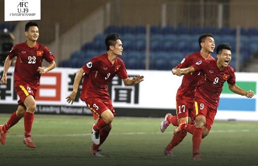 Giải U19 châu Á: Việt Nam vượt mặt Trung Quốc, Hàn Quốc, Thái Lan ảnh 1
