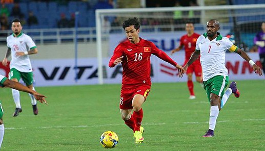 Thầy trò Hữu Thắng ghi điểm trong trận đấu Thủ tướng Nguyễn Xuân Phúc dự khán ảnh 11