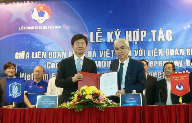 Chủ tịch KFA: "Chúng tôi mong bóng đá Việt Nam vươn khỏi tầm châu Á" ảnh 1