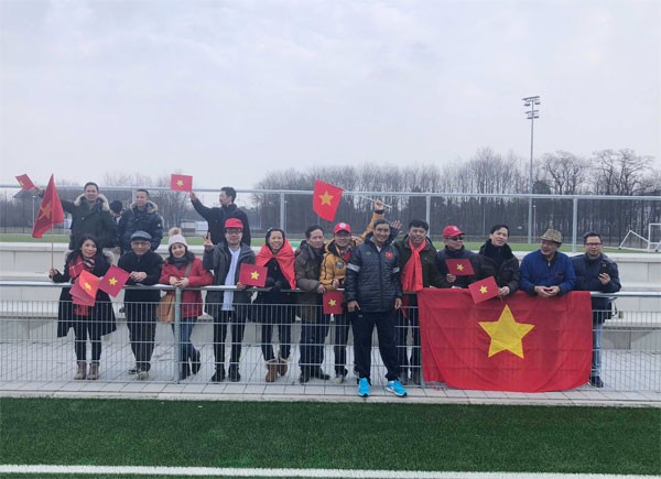 Việt Nam hòa Bayern Munich trong trận giao hữu bóng đá nữ tại Đức ảnh 2