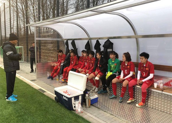 Việt Nam hòa Bayern Munich trong trận giao hữu bóng đá nữ tại Đức ảnh 1