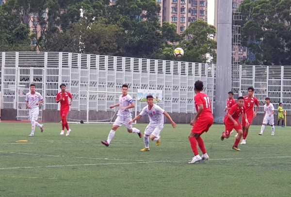 U18 Việt Nam thắng sát nút Singapore nhờ bàn thắng trên chấm 11m (Ảnh: VFF)