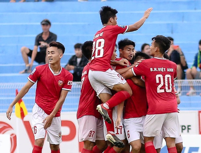 Hồng Lĩnh Hà Tĩnh chính thức lên chơi V-League 2020 ảnh 1