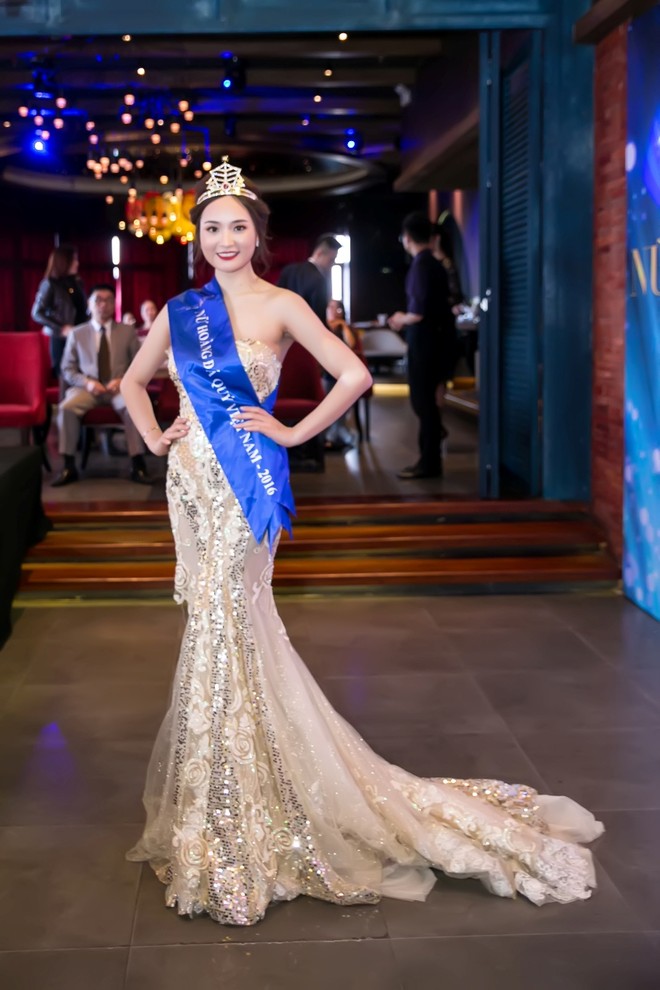 Hậu cuộc thi "Nữ hoàng đá quý Việt Nam", Top 3 người đẹp lần đầu tiên trải lòng ảnh 12