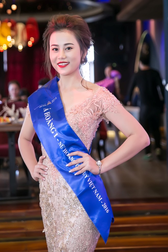 Hậu cuộc thi "Nữ hoàng đá quý Việt Nam", Top 3 người đẹp lần đầu tiên trải lòng ảnh 14