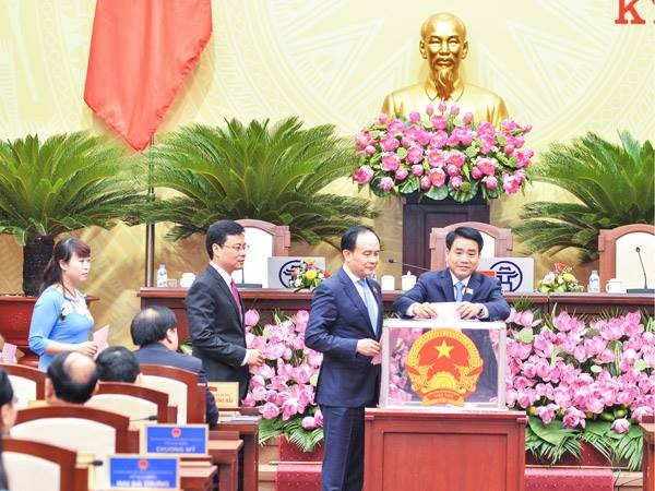 Chủ tịch HĐND TP Hà Nội Nguyễn Thị Bích Ngọc tái đắc cử ảnh 1