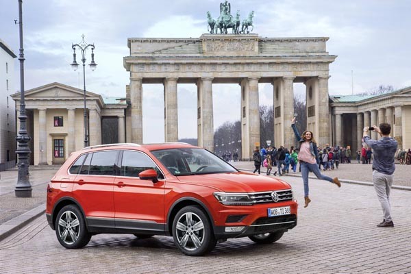 Volkswagen Việt Nam tung mẫu SUV nhập khẩu Tiguan Allspace 2018, giá dưới 2 tỷ ảnh 1