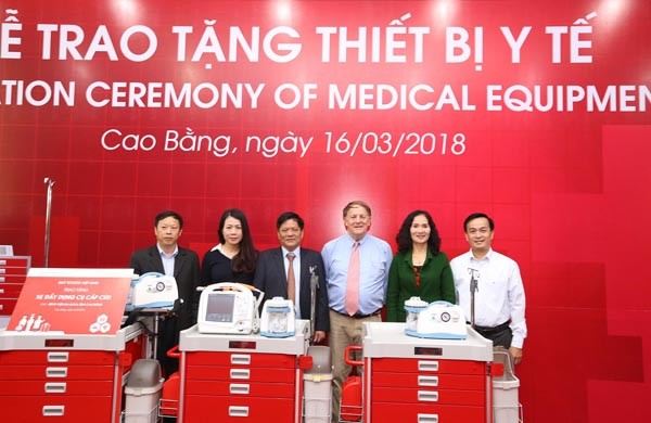 Quỹ Toyota Việt Nam trao tặng thiết bị y tế tại Cao Bằng ảnh 1