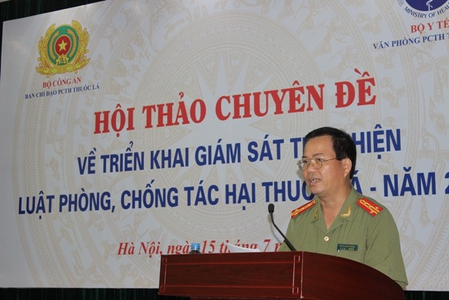 Đại tá Đoàn Ngọc Hùng, Phó Giám đốc CATP Hà Nội phát biểu tại hội thảo