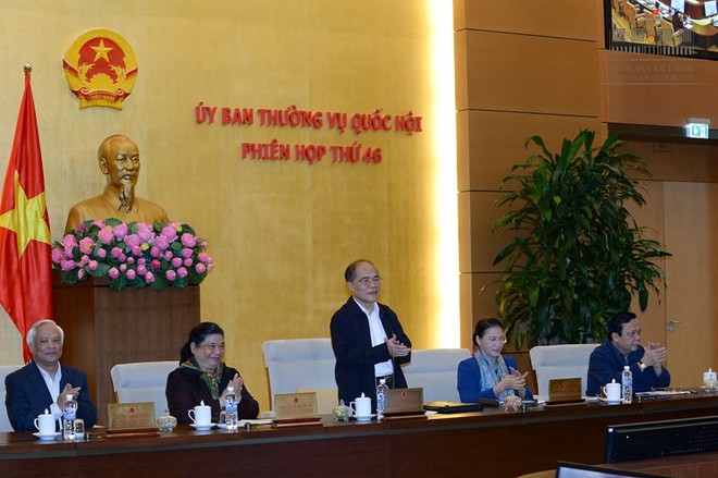 Chủ tịch Quốc hội Nguyễn Sinh Hùng: ĐBQH không thể đứng trên dân được ảnh 1