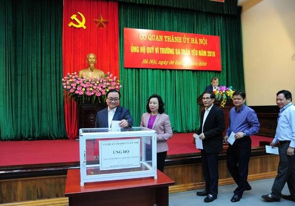 Cơ quan Thành ủy Hà Nội quyên góp ủng hộ "Quỹ Vì Trường sa thân yêu" ảnh 1