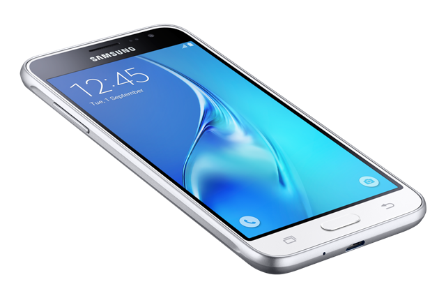 Samsung Galaxy J3 giá 3,990 triệu đồng ảnh 1
