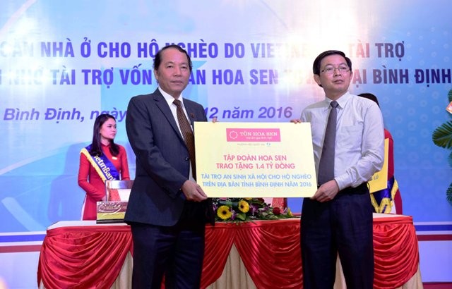 Tập đoàn Hoa Sen hỗ trợ Bình Định 2 tỷ đồng khắc phục hậu quả mưa lũ ảnh 1