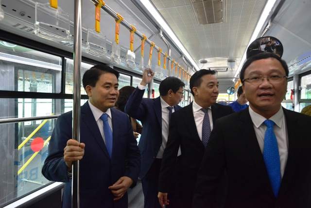 Buýt nhanh BRT chính thức vận hành chở khách ảnh 2